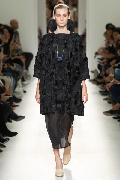 Look 38